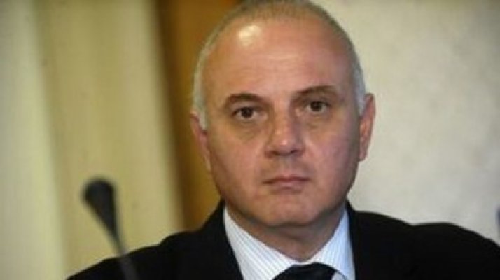 Scandal SEXUAL la nivel înalt. Om de afaceri: Beau şi merg la c***e cu tot felul de miniştri